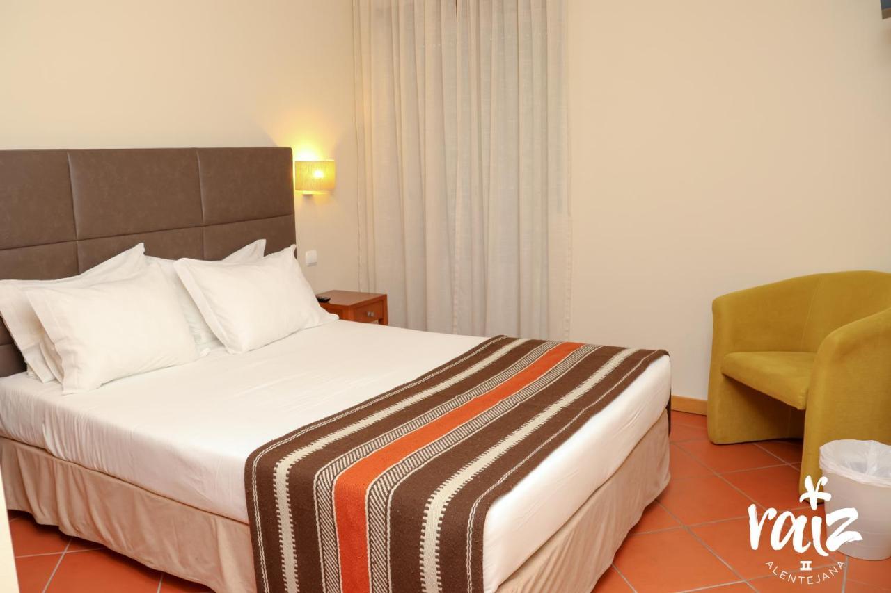 Raiz Alentejana II Bed & Breakfast Reguengos de Monsaraz Exterior photo