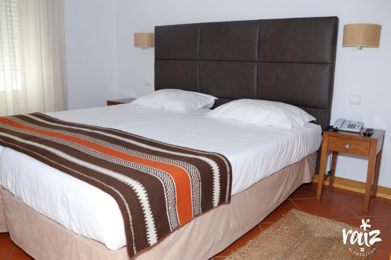 Raiz Alentejana II Bed & Breakfast Reguengos de Monsaraz Exterior photo